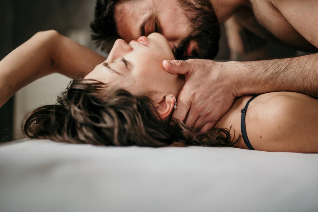 How female orgasm 'saves' masculinity for men with low testosterone: study